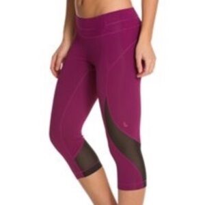 Lolë - Purple Cropped Mesh Stretch Leggings - XS